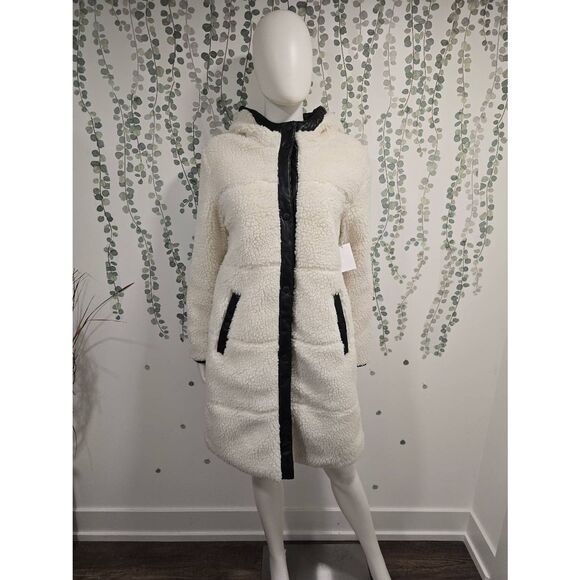 NWOT Levi Strauss Faux Shearling Sherpa Hooded Coat Jacket Women’s M (Read) - Picture 3 of 14